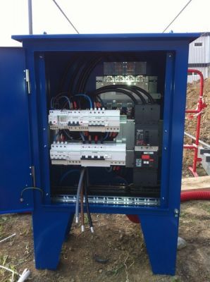 Coffret électrique type pied de grue à la vente à Marseille